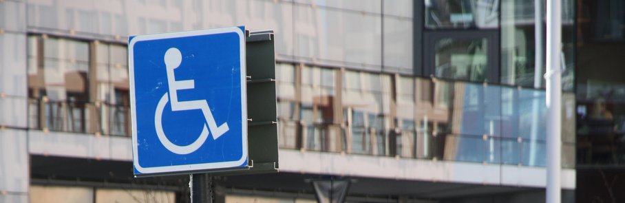 Parkeringsskylt för rörelsehindrad